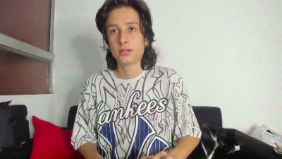Onion_knight420 live cam on Cam4