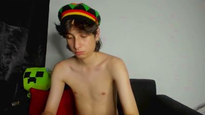 Onion_knight420 live cam on Cam4