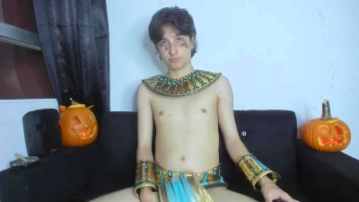 Onion_knight420 live cam on Cam4