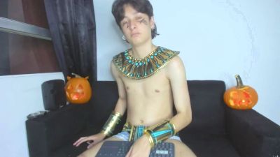 Onion_knight420 live cam on Cam4
