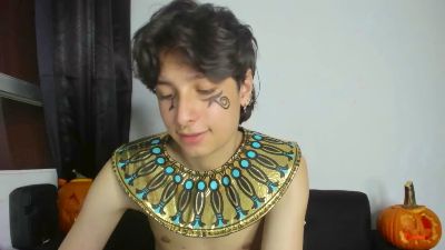 Onion_knight420 live cam on Cam4