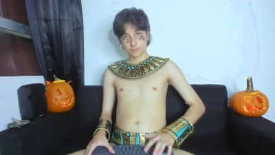 Onion_knight420 live cam on Cam4