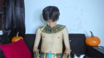 Onion_knight420 live cam on Cam4