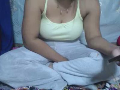 Onja301 live cam on Cam4