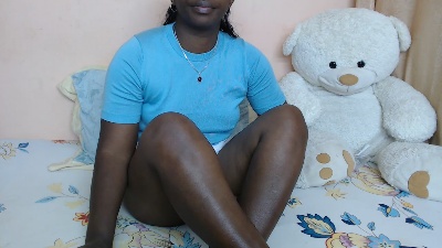 OnjaTiana live cam on Cam4