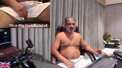 OnlineBossUK Live Cam on Cam4