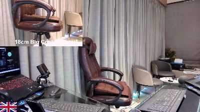 OnlineBossUK live cam on Cam4
