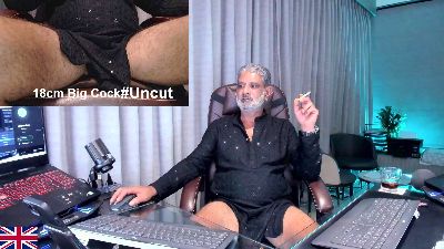 OnlineBossUK live cam on Cam4