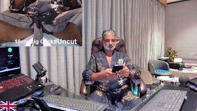 OnlineBossUK live cam on Cam4