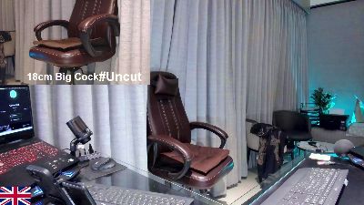 OnlineBossUK live cam on Cam4