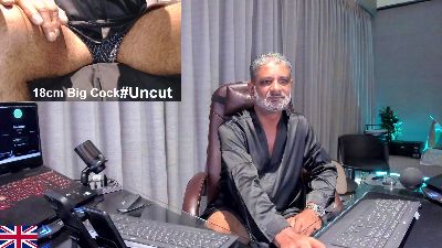 OnlineBossUK live cam on Cam4