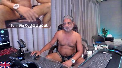 OnlineBossUK live cam on Cam4