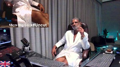 OnlineBossUK live cam on Cam4