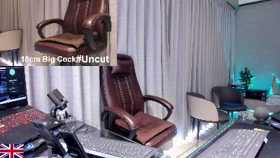 OnlineBossUK live cam on Cam4
