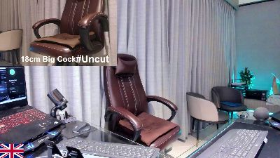 OnlineBossUK live cam on Cam4