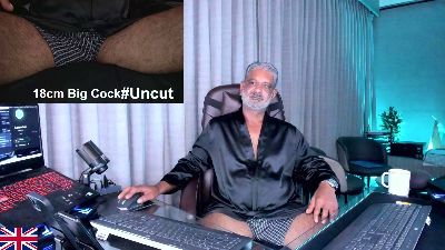 OnlineBossUK live cam on Cam4
