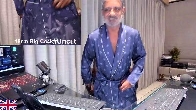 OnlineBossUK live cam on Cam4