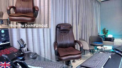 OnlineBossUK live cam on Cam4