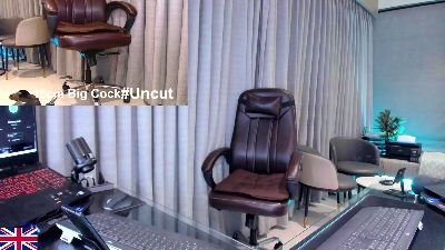 OnlineBossUK live cam on Cam4