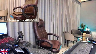 OnlineBossUK live cam on Cam4
