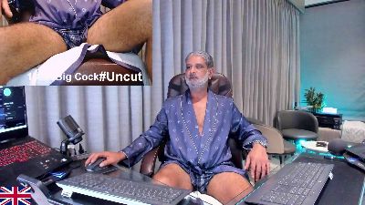 OnlineBossUK live cam on Cam4
