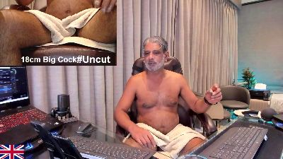 OnlineBossUK live cam on Cam4