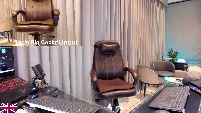 OnlineBossUK live cam on Cam4