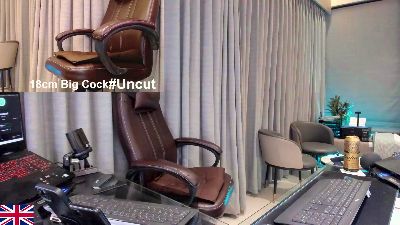 OnlineBossUK live cam on Cam4