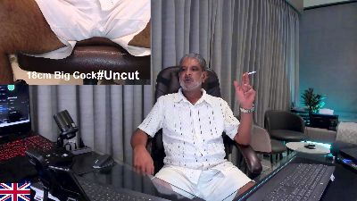OnlineBossUK live cam on Cam4