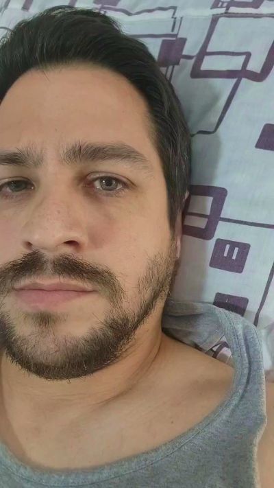 OnlyCris1 live cam on Cam4