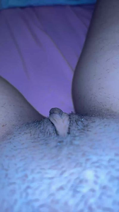 OnlyPussy18 live cam on Cam4