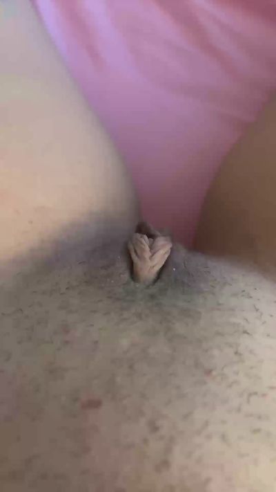 OnlyPussy18 live cam on Cam4