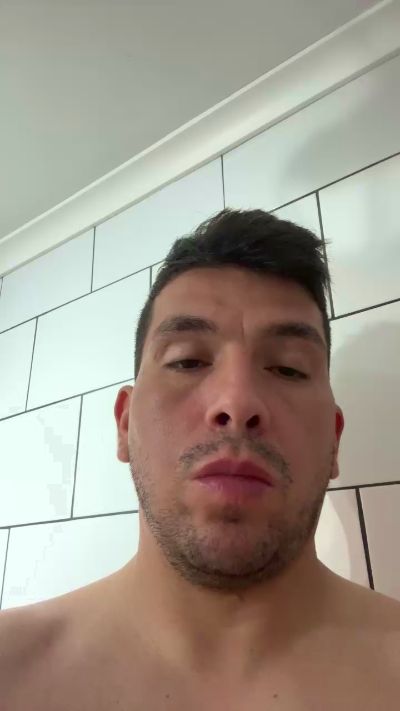Onlygino live cam on Cam4
