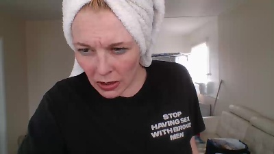 Ooops live cam on Cam4