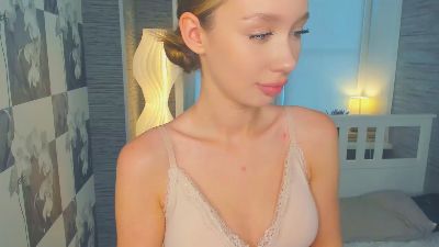 OpalChar live cam on Cam4