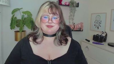 OpheliaLush live cam on Cam4