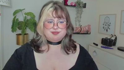 OpheliaLush live cam on Cam4