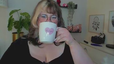 OpheliaLush live cam on Cam4