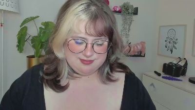 OpheliaLush live cam on Cam4
