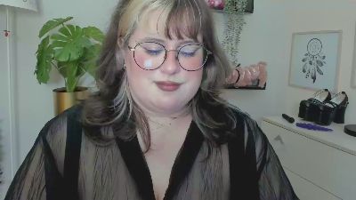 OpheliaLush live cam on Cam4