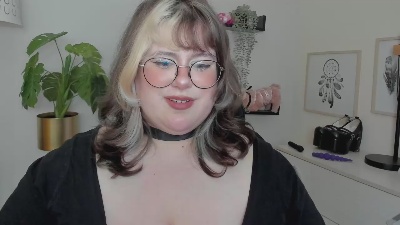 OpheliaLush live cam on Cam4