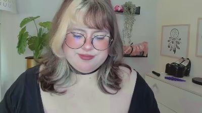 OpheliaLush live cam on Cam4