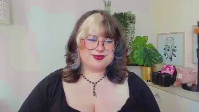 OpheliaLush live cam on Cam4