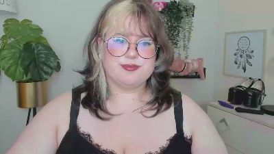 OpheliaLush live cam on Cam4