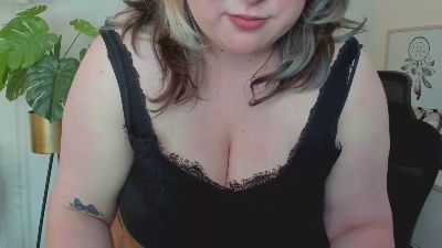 OpheliaLush live cam on Cam4