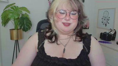 OpheliaLush live cam on Cam4