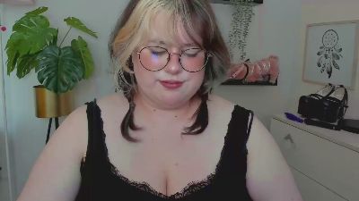 OpheliaLush live cam on Cam4