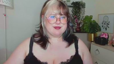 OpheliaLush live cam on Cam4