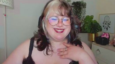 OpheliaLush live cam on Cam4