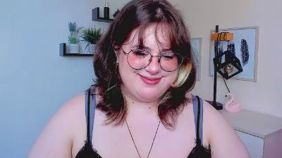 OpheliaLush live cam on Cam4